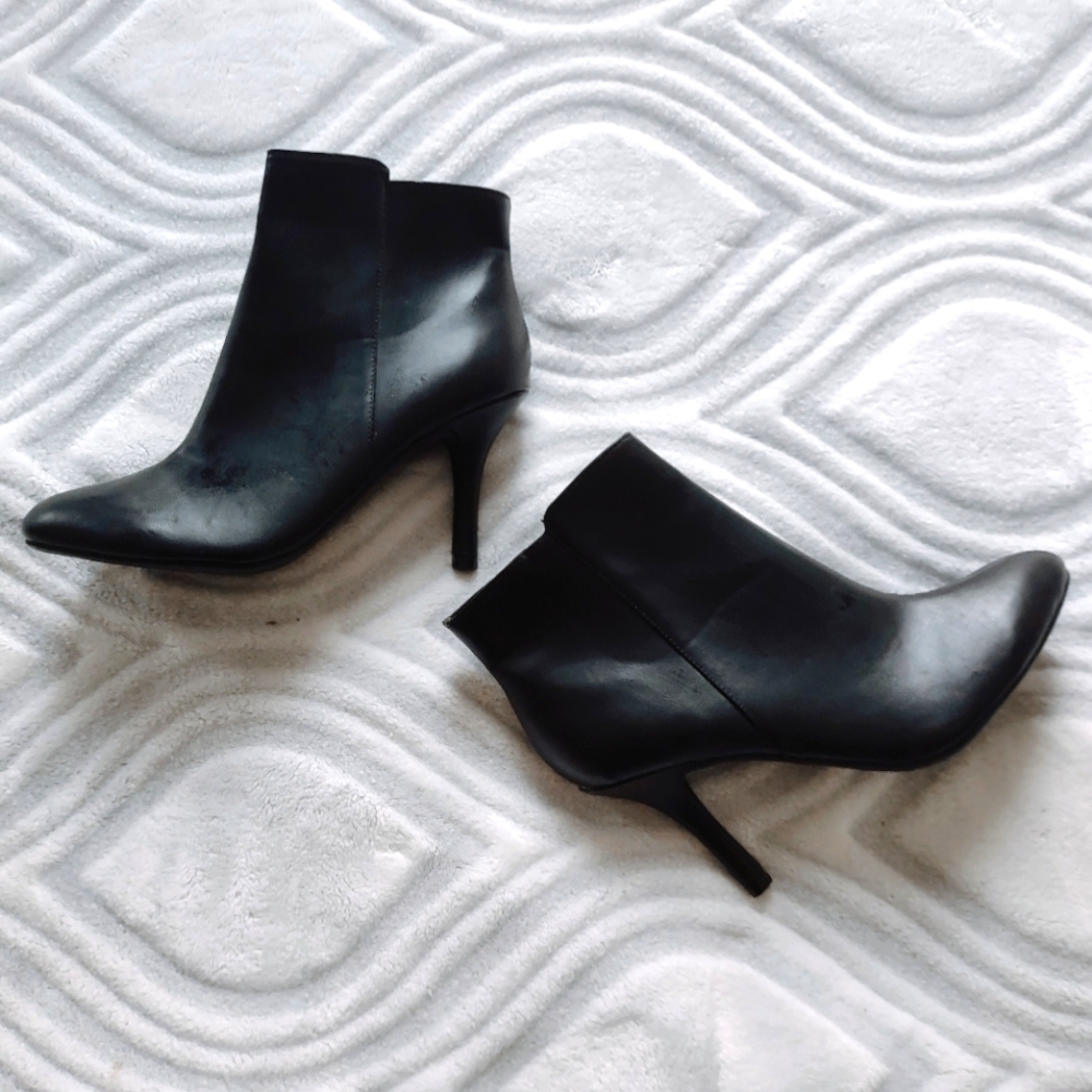 🧡CL By Laundry Size 7 Black Ankle Boots - Picture 1 of 6
